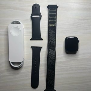 Apple Watch Series 7 Nike